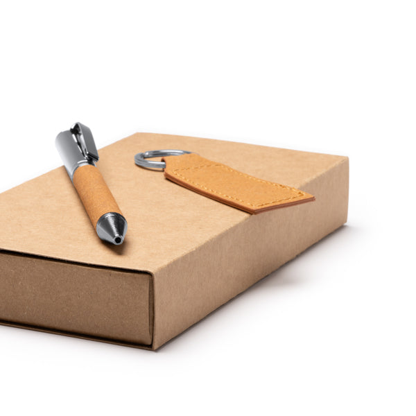 🖊️ Set de Bolígrafo y Llavero en Piel Reciclada-FEZ