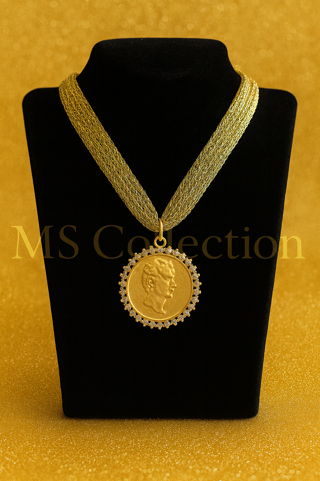 Collar con Medallón Intercambiable