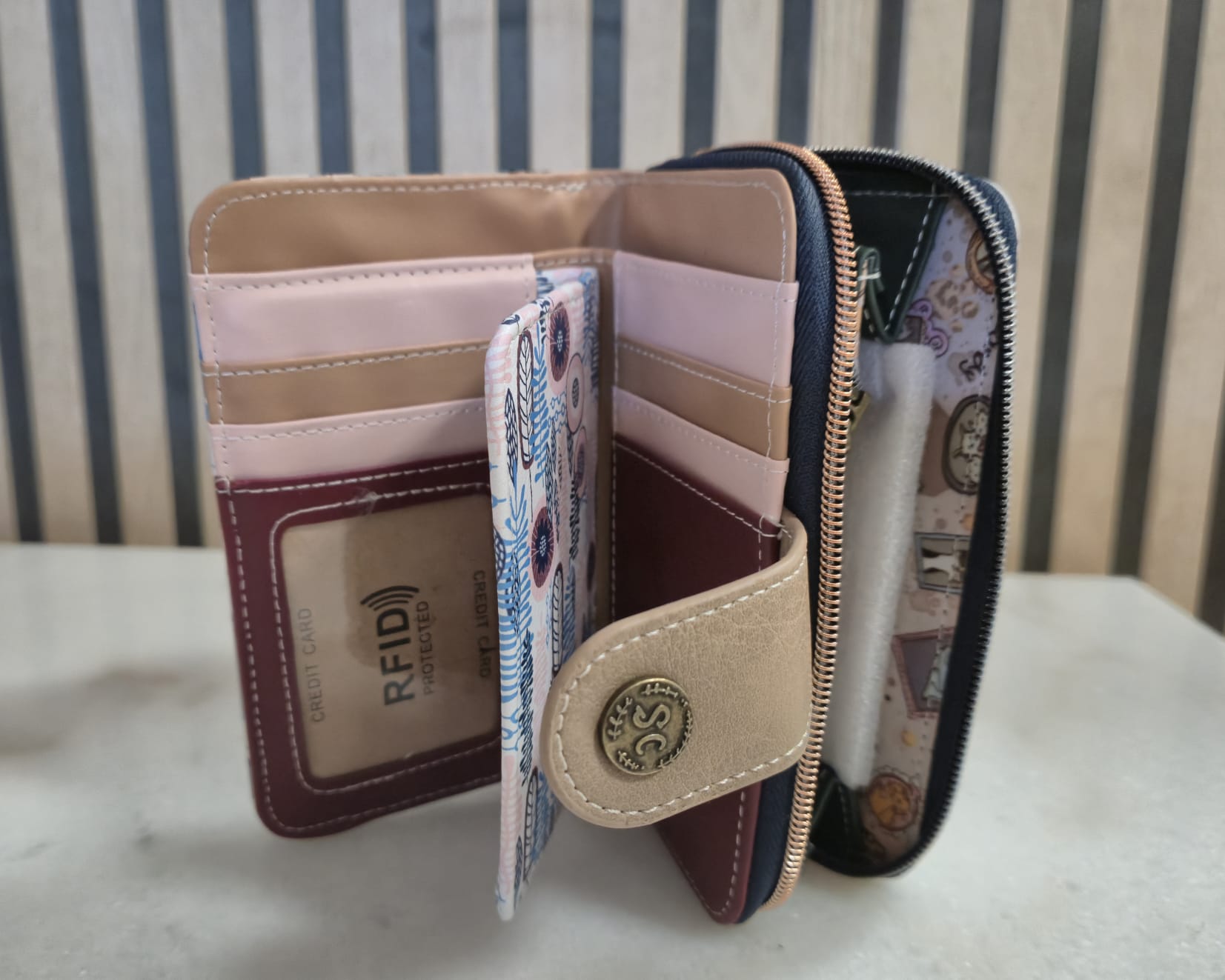 Monedero C-062-03#